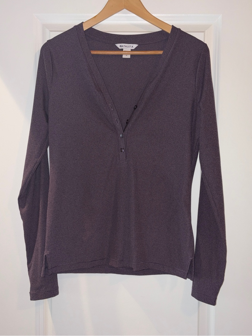 Athleta | Purple Long Sleeve Uptempo V-Neck Button Ribbed Henley Top - Picture 2 of 4